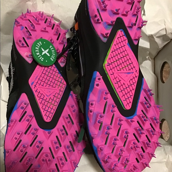 off white kiger white